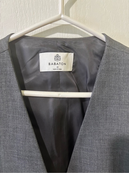Babaton Other - Babaton Director Gray Vest - Tailored V-Neck